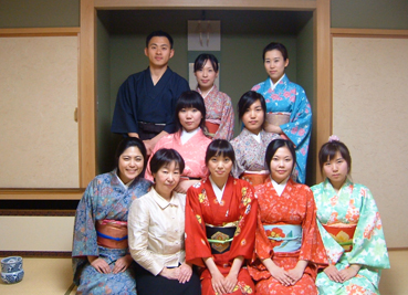 KCP students and teachers in traditional Japanese attire