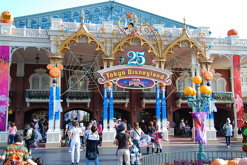 Experience the Magic of Tokyo Disneyland | KCP International