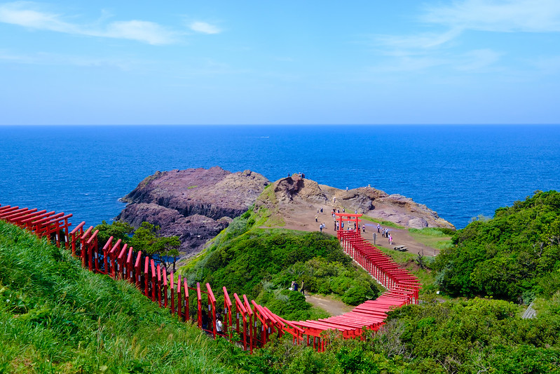 Motonosumi Inari Shrine facing the Japan Sea