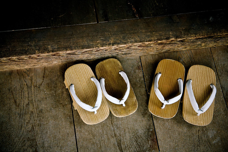 Wood sandals