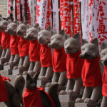 Toyokawa Inari Tokyo Betsuin fox figures2