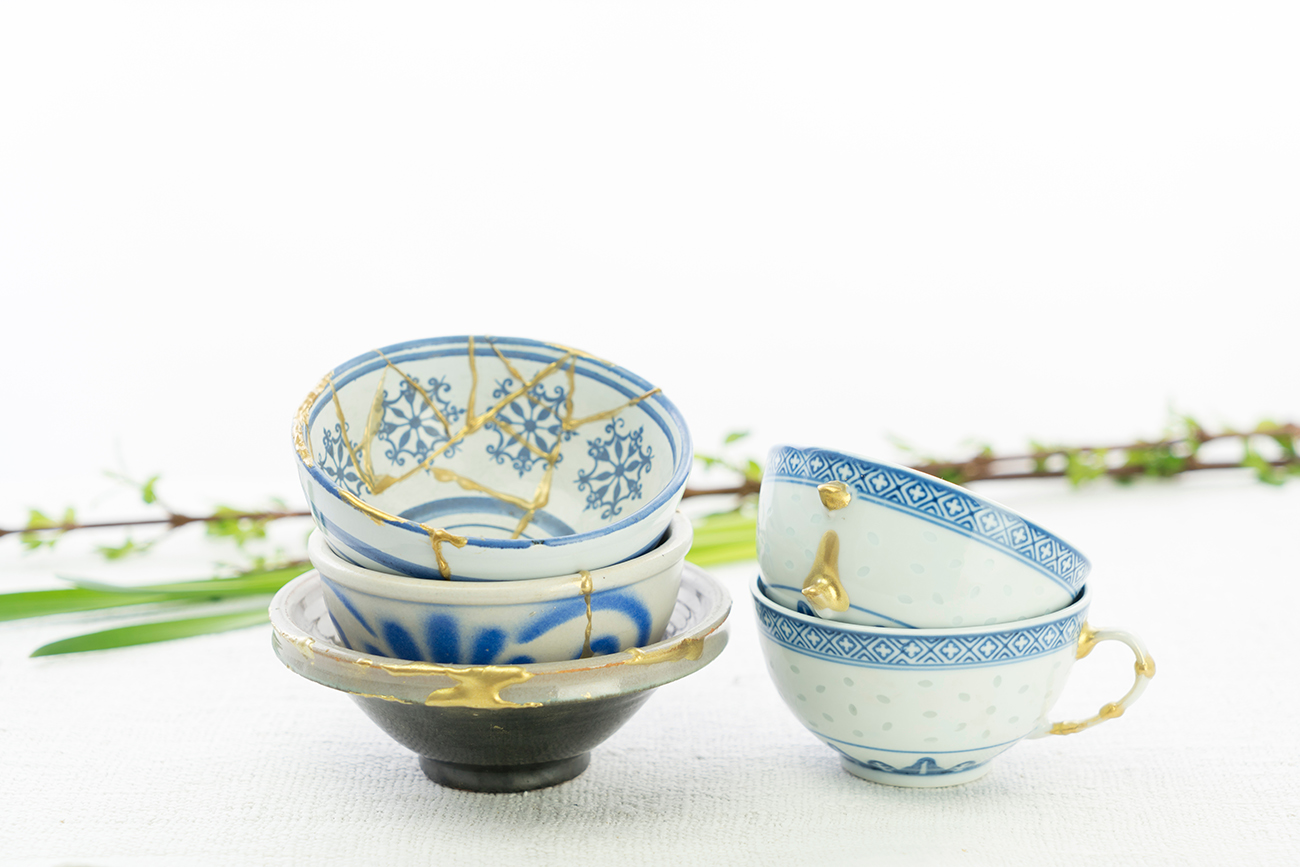 Kintsugi The Japanese Art of Repairing Broken Pottery KCP International