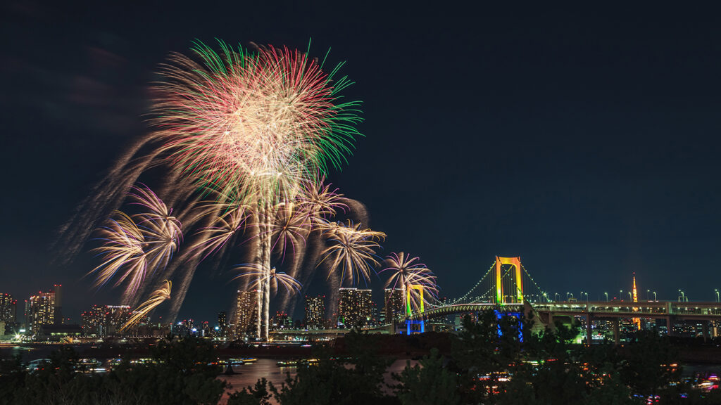 Fireworks NY festival at Tokyo rainbow bridge