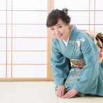 Woman in the kimono bowed